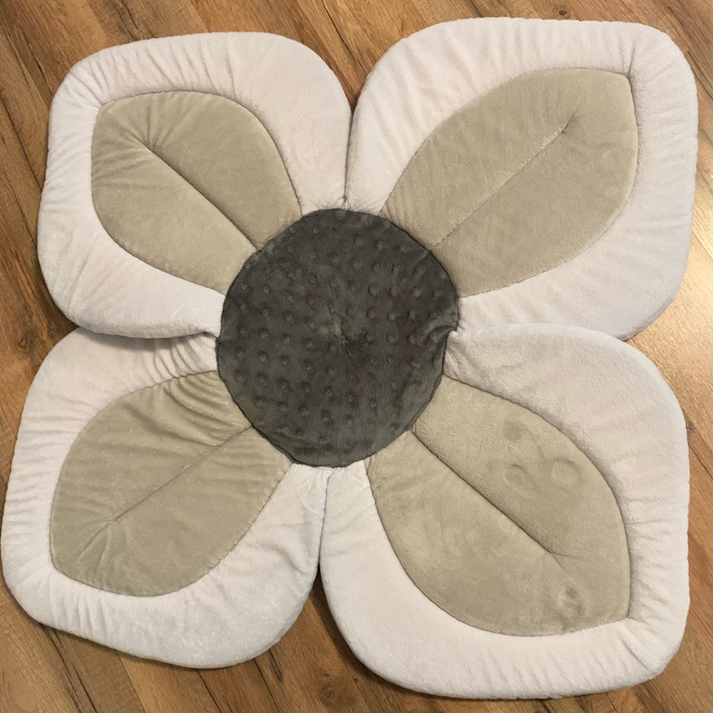 Blooming Bath Flower for babies